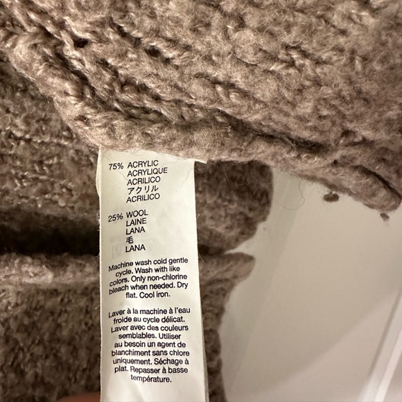 Gap Beige Cardigan Sweater - Picture 5 of 5